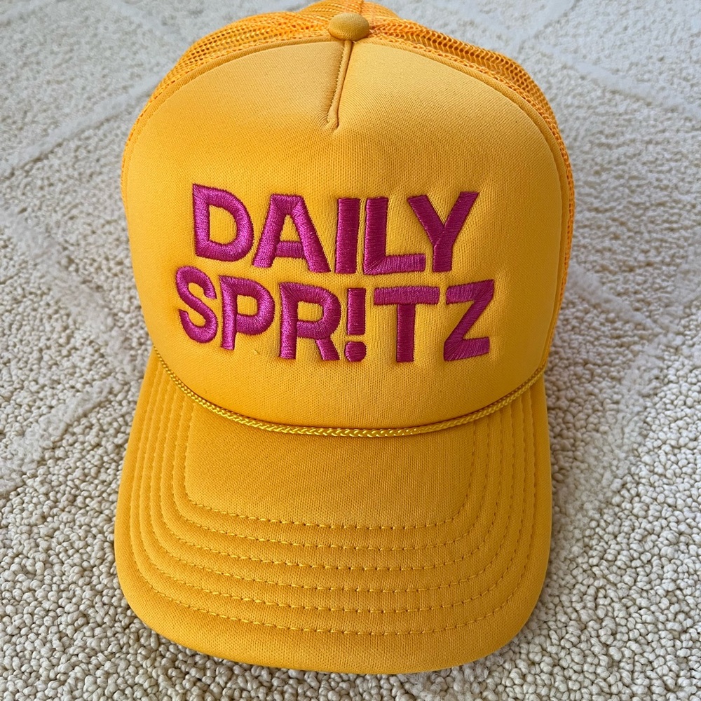 Daily Drills Daily spritz hat *never worn!!